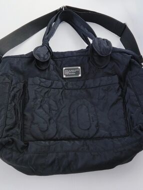 Marc By Marc Jacobs Black Quilted Shoulder Tote. Pre-owned. Great Condition.